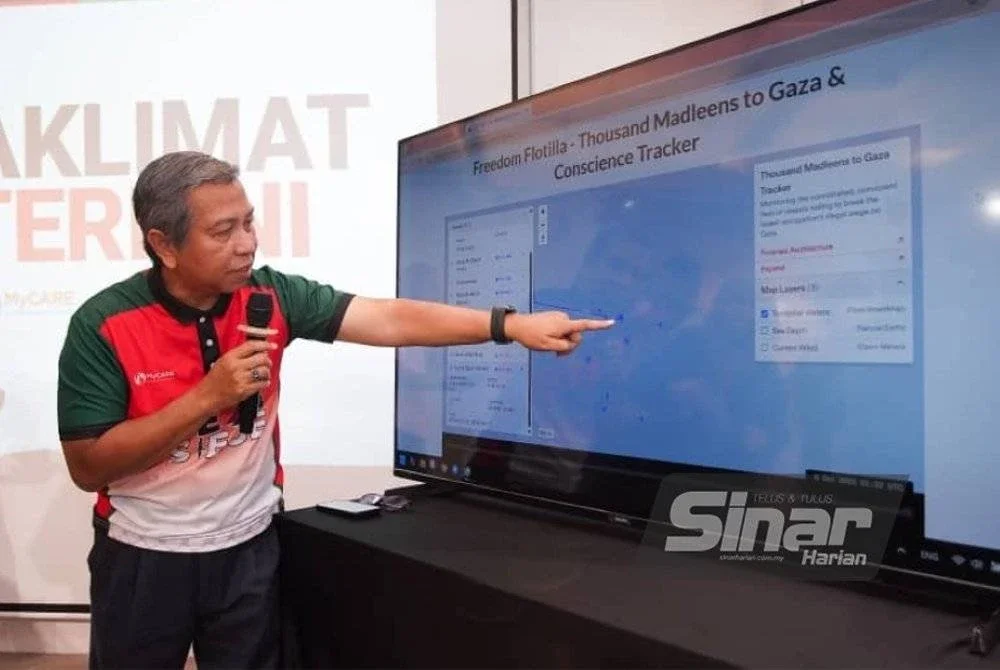 Kamarul Zaman mengadakan sidang media mengenai perkembangan terkini pelayaran kapal Conscience ke Gaza untuk misi Freedom Flotila Coalition yang diadakan pada Isnin. Foro Sinar Harian - ROSLI TALIB