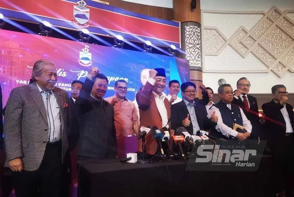 Hajiji pada sidang media selepas Majlis Perjumpaan Ketua Menteri Bersama Wakil Rakyat Kerajaan Sabah di Menara Kinabalu pada Isnin.