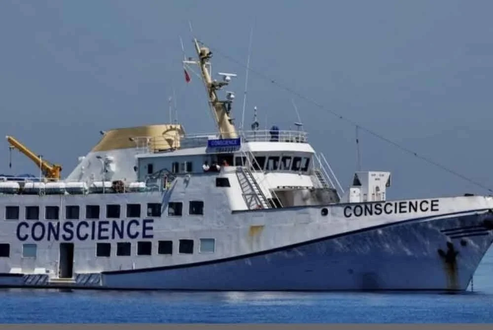 Seramai lapan delegasi Malaysia kini sedang belayar di atas kapal Conscience dengan seorang lagi delegasi di atas kapal layar Umm Saad bagi misi FFC x TMTG.