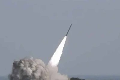 Kumpulan Houthi di Yemen melancarkan serangan peluru berpandu balistik hipersonik ke beberapa sasaran berhampiran Baitulmaqdis. Gambar fail Agensi