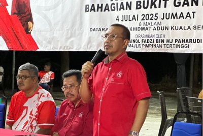 Ketua Bersatu Bahagian Pasir Salak, Datuk Zainol Fadzi Paharudin