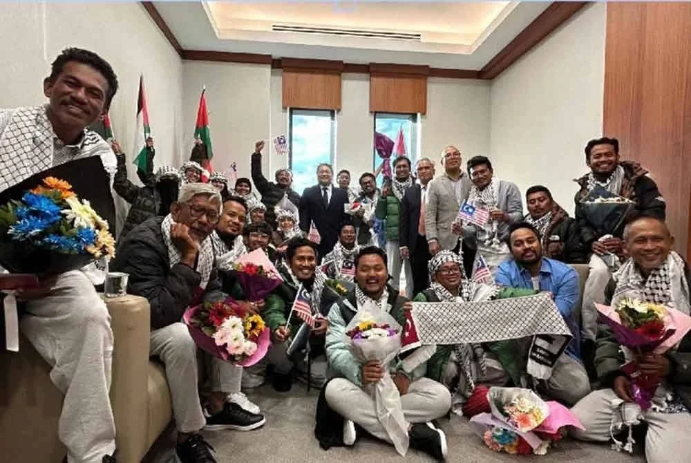 Pembebasan segera sukarelawan Malaysia yang menyertai misi Global Sumud Flotilla baru-baru ini menjadi bukti nyata bahawa suara Malaysia masih dihormati dan didengari oleh kuasa besar dunia.