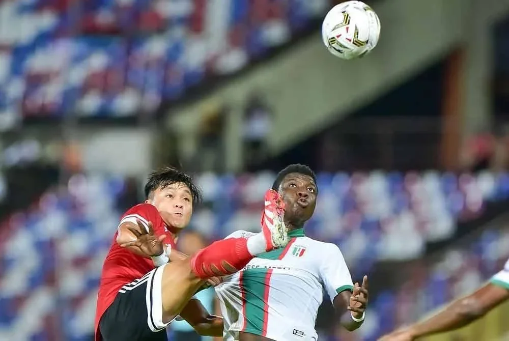 Mintah (kanan) dipanggil memperkuat skuad Harimau Malaya untuk aksi Kelayakan Piala Asia 2027 menentang Laos. Foto: Sabah FC