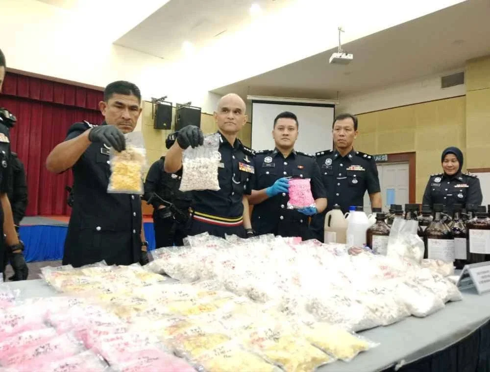 Antara dadah yang dirampas dalam serbuan dijalankan pada 1 Oktober lalu.