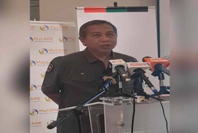 Kamarul Zaman pada sidang media di Ibu Pejabat MyCARE, Serdang pada Selasa.