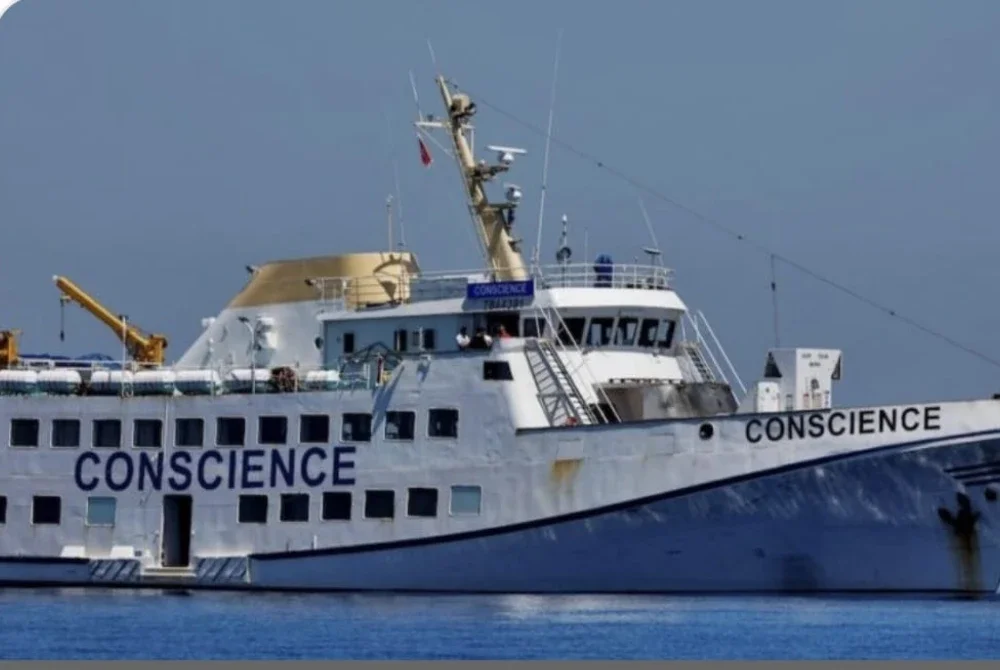 Seramai lapan delegasi Malaysia kini sedang belayar di atas kapal Conscience dengan seorang lagi delegasi di atas kapal layar Umm Saad bagi misi FFC x TMTG.