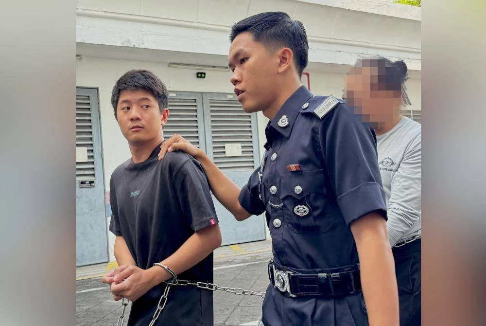 Tertuduh dibawa ke mahkamah pada Rabu.