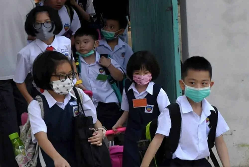 KKM melaporkan 97 kluster influenza dalam seminggu dengan majoriti kes melibatkan sekolah, khususnya di Selangor, Kuala Lumpur dan Putrajaya. - Gambar hiasan
