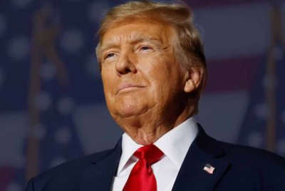 Trump mengumumkan Israel dan Hamas telah mencapai persetujuan terhadap 'fasa pertama' pelan damai.