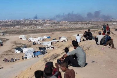 Trump pada Rabu mengumumkan bahawa Israel dan kumpulan Palestin Hamas telah mempersetujui fasa pertama pelan damai Gaza yang diusulkan oleh AS.