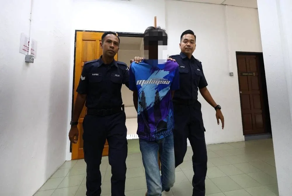 Tertuduh tidak mengaku bersalah atas 10 pertuduhan merogol anak perempuannya yang berusia 11 tahun di Mahkamah Sesyen Teluk Intan pada Jumaat.