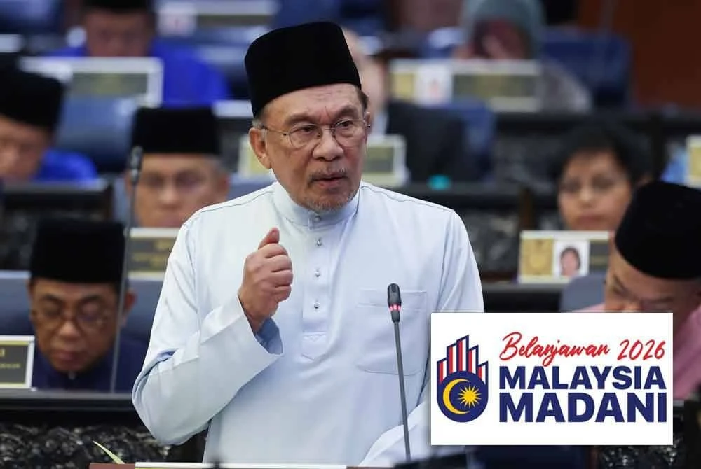 Perdana Menteri merangkap Menteri Kewangan Datuk Seri Anwar Ibrahim membentangkan Belanjawan 2026 di Bangunan Parlimen, pada Jumaat. foto Bernama
