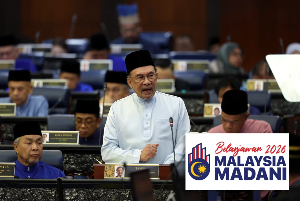 Anwar membentangkan Belanjawan 2026 di Bangunan Parlimen pada Jumaat. Foto Bernama