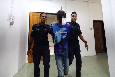 Tertuduh tidak mengaku bersalah atas 10 pertuduhan merogol anak perempuannya yang berusia 11 tahun di Mahkamah Sesyen Teluk Intan pada Jumaat.