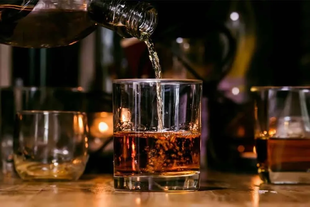 Majlis kerajaan tidak seharusnya ada arak yang jelas bertentangan dengan ajaran agama Persekutuan. - Gambar hiasan