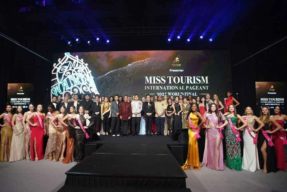 Majlis pelancaran yang dihadiri lebih 300 tetamu itu turut menampilkan persembahan Miss Tourism International 2025 - Foto: SINAR HARIAN/ROSLI TALIB