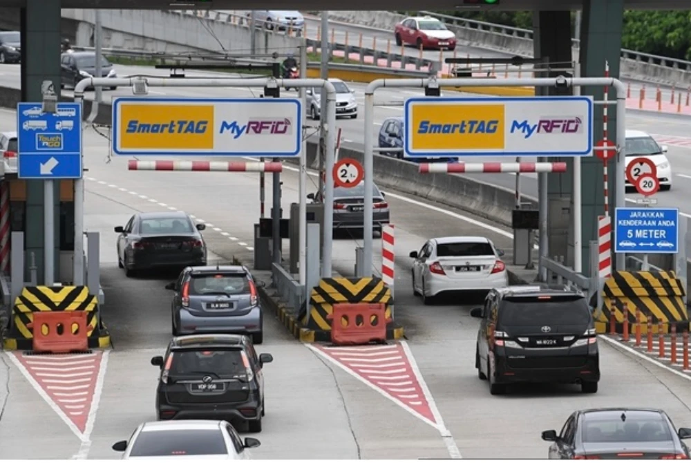 Rakyat Malaysia tidak seharusnya terperangkap dalam satu ekosistem pembayaran atau dipaksa bergantung kepada satu penyedia sahaja.