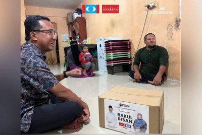 Ruji hadir pada program atau melakukan ziarah penduduk di sekitar DUN Merotai.