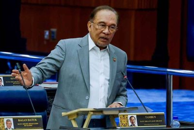 Anwar ketika sidang Dewan Rakyat di Bangunan Parlimen pada Selasa.
Foto: Bernama