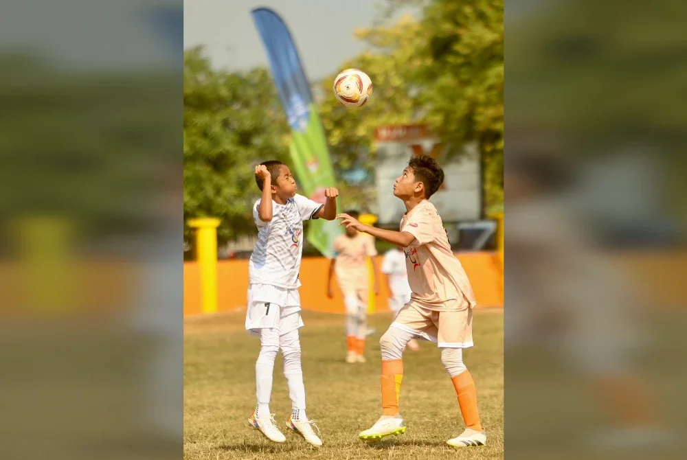 Aksi SK Putrajaya Presint 15 (1) menentang SK Bukit Naga.