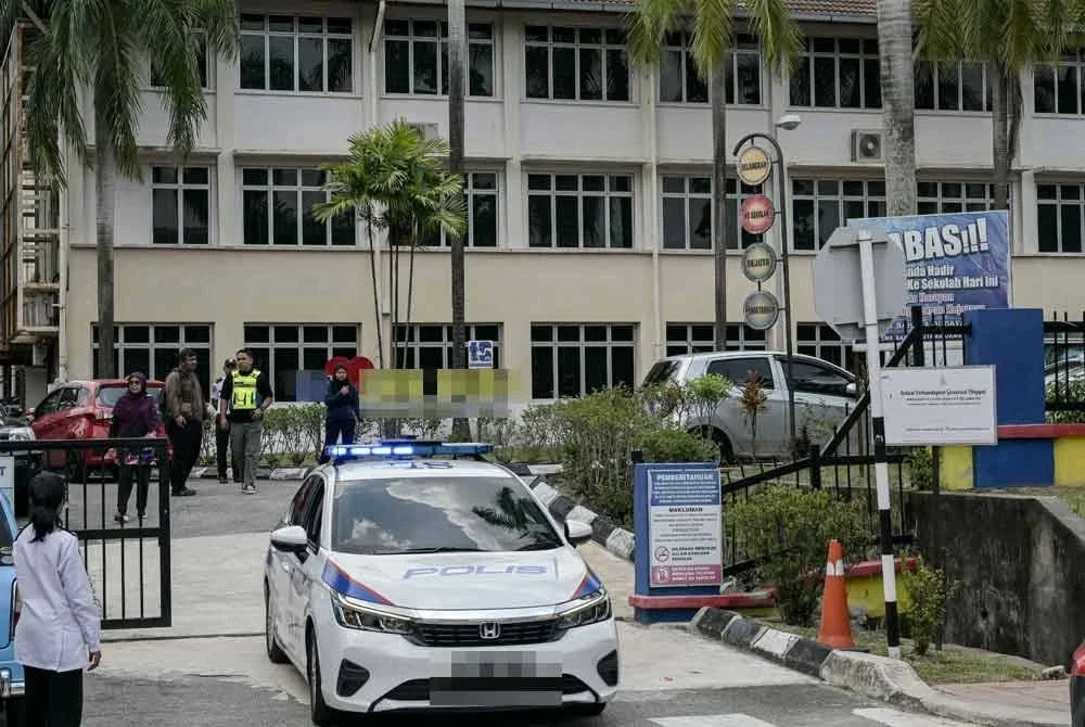 Seorang pelajar lelaki berusia 14 tahun direman tujuh hari oleh Mahkamah Majistret di sini pada Rabu, bagi membantu siasatan kes menikam pelajar perempuan 16 tahun di sebuah sekolah menengah. Foto Bernama