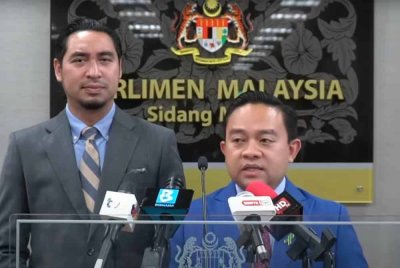 Pemecatan Wan Saiful dan penggantungan Wan Ahmad Fayhsal cetus persoalan besar dalam Bersatu.