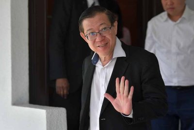 Guan Eng berjaya dalam permohonan pada Rabu, bagi mendapatkan semula pasportnya secara kekal yang disimpan di Mahkamah Sesyen Kuala Lumpur. 