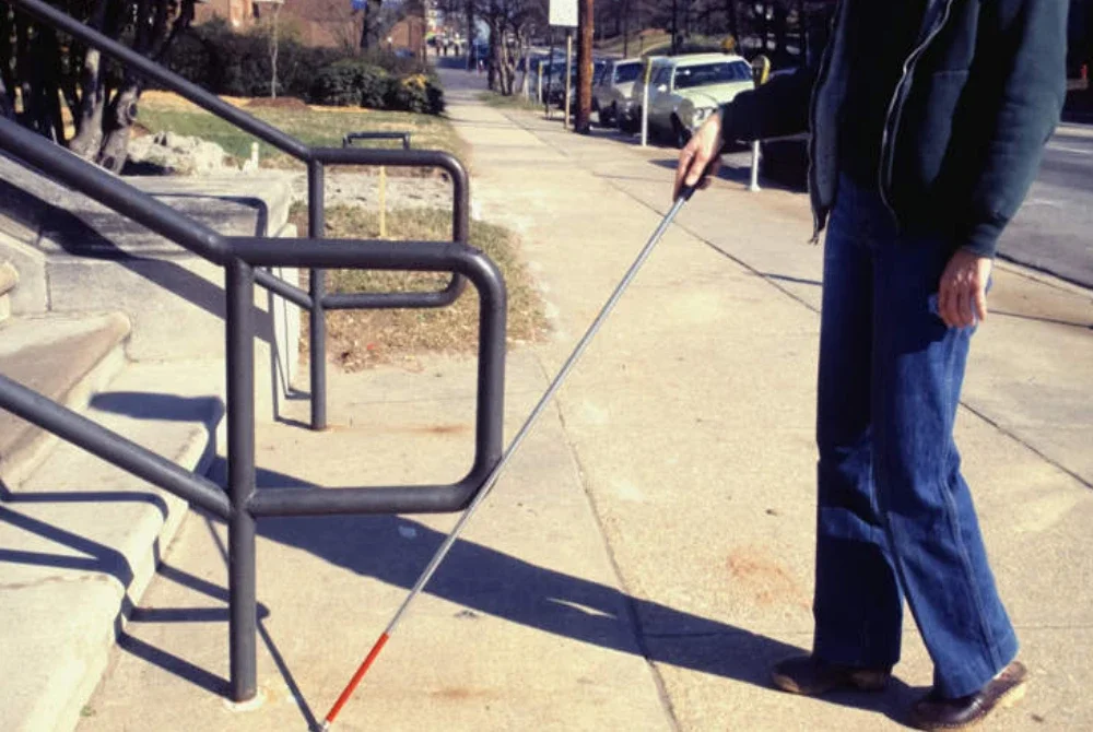 Pihak berkuasa kemudian mengekori dan merakam pergerakannya selama dua bulan. Gambar hiasan 