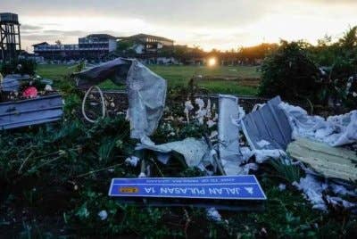 Keadaan bumbung Sekolah Kebangsaan Sijangkang Jaya musnah akibat kejadian ribut yang melanda pada Rabu. Foto Bernama