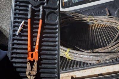 Segulung kabel loji air dan peralatan yang digunakan suspek turut dirampas. Foto IPD Kluang