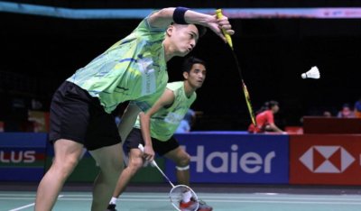 Azriyn Ayub-Wee Kiong singkirkan beregu pilihan dari Korea Selatan pada Khamis. FOTO: AGENSI