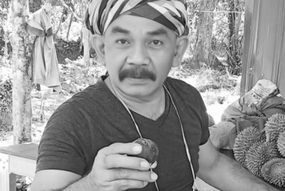 Pempengaruh media sosial, Rambo Castello meninggal dunia jam 2.38 pagi Jumaat waktu Indonesia selepas ditidurkan di Rumah Sakit Sardjito, Jogjakarta sejak 5 Oktober lalu akibat serangan jantung.