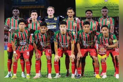 KELANTAN TRW berdepan laluan sukar selepas tewas 1-2 kepada Sabah FC pada aksi suku akhir pertama Piala FA di Stadium Sultan Muhammad IV, Kota Bharu pada Jumaat.Foto IHSAN KELANTAN TRW