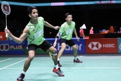 Azriyn–Wee Kiong akhiri kempen Terbuka Denmark Super 750 saingan suku akhir di Arena Jyske Bank, Odense.