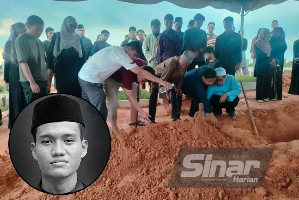 Jenazah Ahmad Arif Zawir selamat dikebumikan di Tanah Perkuburan Islam Mutmainnah Cahaya Masai, Pasir Gudang pada petang Sabtu.