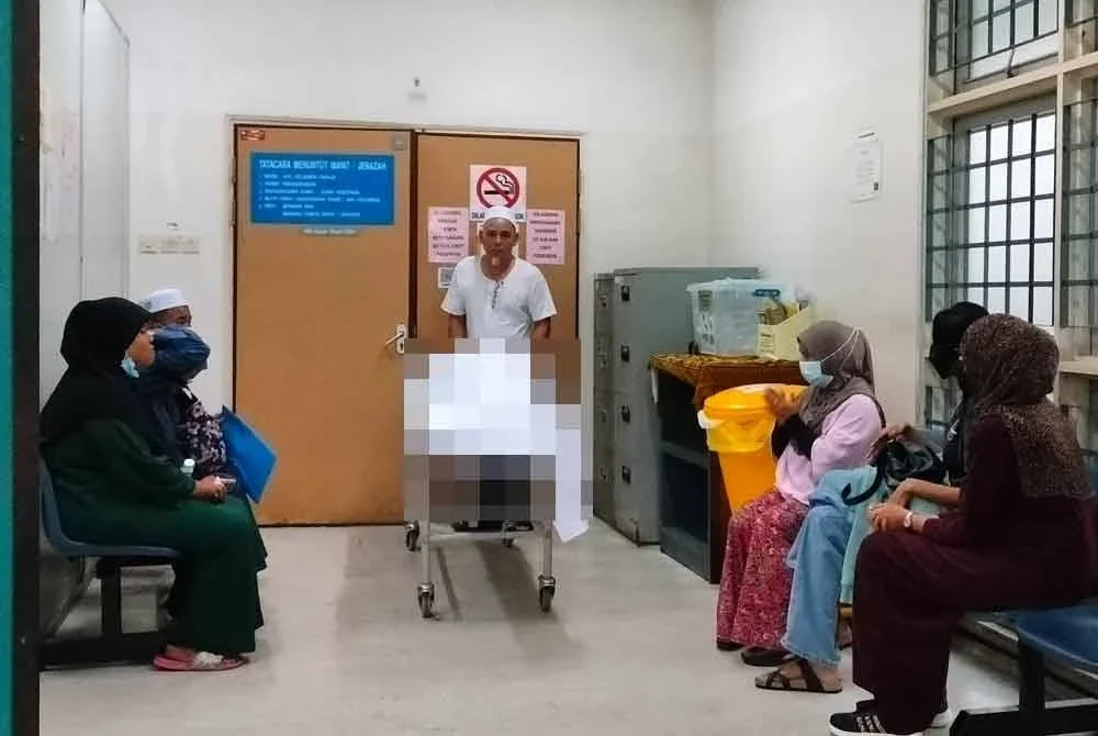 Kedua-dua jenazah selesai menjalani proses bedah siasat kira-kira jam 4.30 petang di Unit Forensik Hospital Seberang Jaya pada Ahad.
