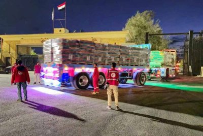 Sebanyak 25 trak bantuan kemanusiaan dari Turkiye menuju ke pintu sempadan Rafah untuk Gaza - Foto: Agensi