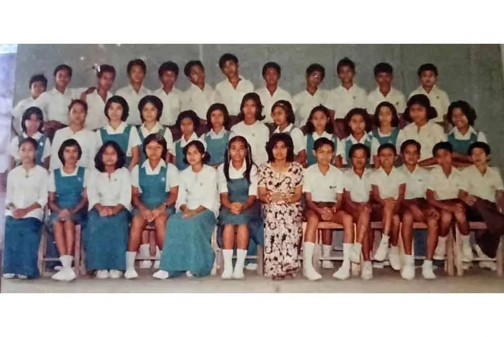 Gambar kenangan Zul A'ini dan Alias yang merupakan satu kelas di Sekolah Menengah Kuala Pegang, Baling Kedah pada tahun 1980.
