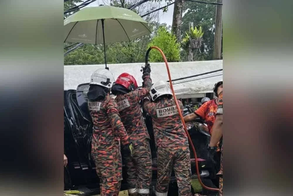 Seorang lelaki maut selepas kenderaan pacuan empat roda dipandunya dihempap pokok tumbang di Jalan Batang Kali, Hulu Selangor.