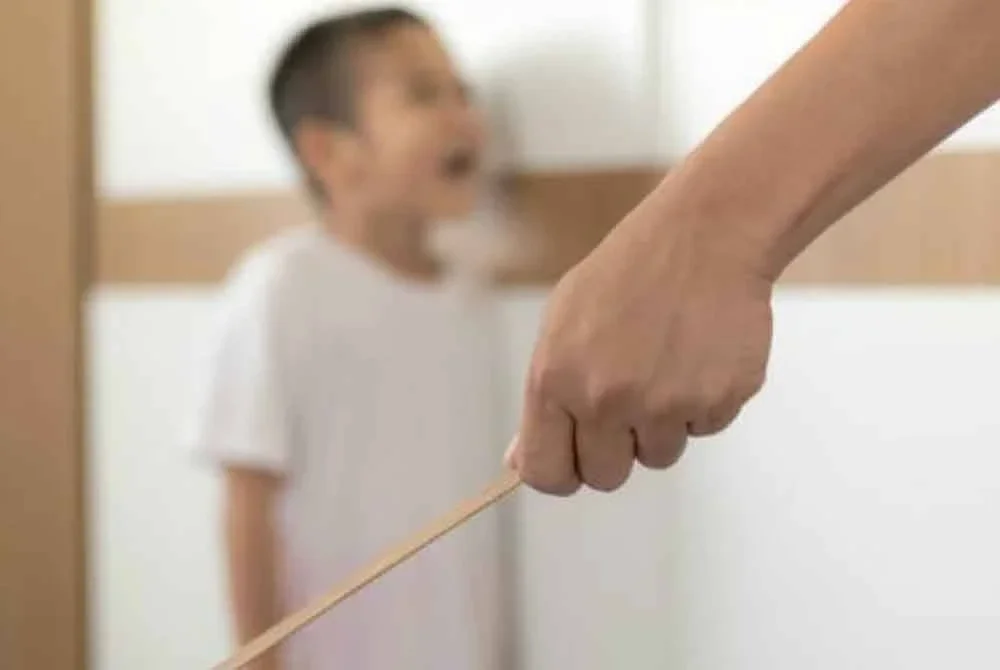 Dulu, rotan bukan simbol kekejaman tetapi lambang ketegasan seorang ayah dan ibu dalam mendidik anak-anak. - Gambar hiasan