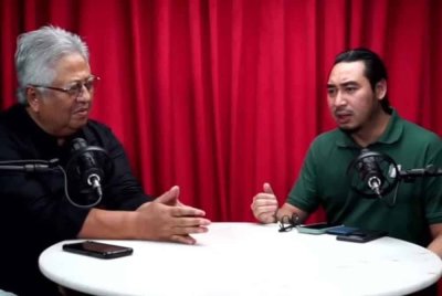Wan Ahmad Fayhsal (kanan) dalam program The Zaid Ibrahim Podcast yang disiarkan pada Isnin.
