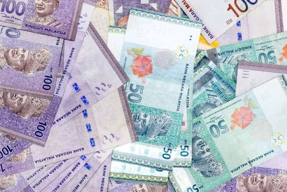 Pada penutup dagangan pada Khamis, ringgit diniagakan kebanyakannya lebih tinggi berbanding mata wang utama. Gambar hiasan