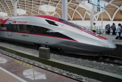 Kereta api laju, Woosh. - Foto: Agensi