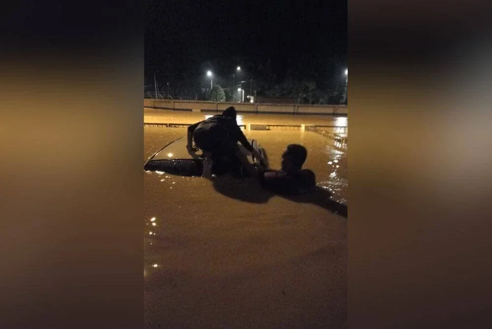 Situasi banjir yang berlaku di Taiping.
