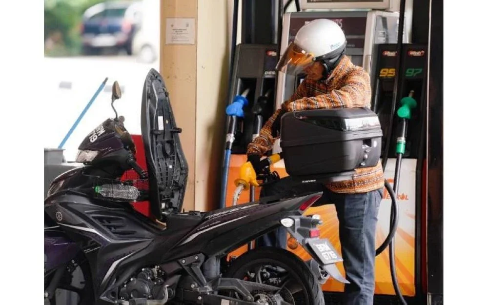 Manfaat pemulihan semula dana awam disalurkan kembali kepada rakyat menerusi pemberian subsidi misalnya inisiatif Budi Madani RON95 (BUDI95).