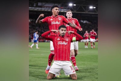 Morgan Gibbs-White selepas meledak gol buat Forest dalam aksi Liga Europa di City Ground. Foto Agensi
