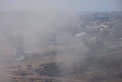Asap tebal kelihatan selepas serangan udara Israel di pinggir kampung Jarmaq di selatan Lubnan pada 20 Oktober lepas. Foto AFP