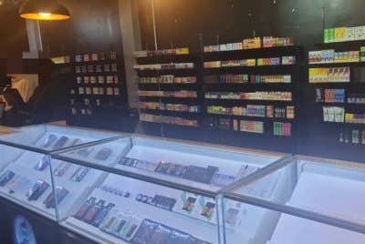 PGA merampas 3,355 unit peranti, cecair dan aksesori vape pelbagai jenis bernilai RM272,000 selepas menyerbu dua premis di Tanah Merah pada Khamis. Foto PGA