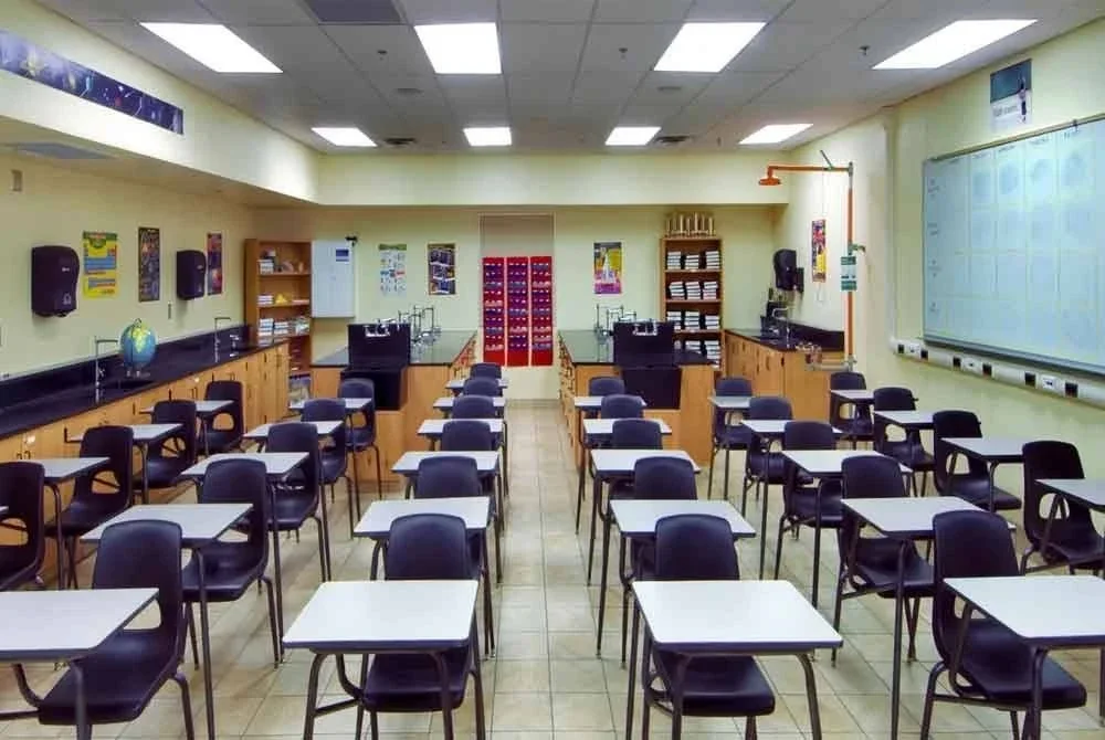 Kesedaran masyarakat umum terhadap tahap keselamatan di kawasan sekolah amat penting.