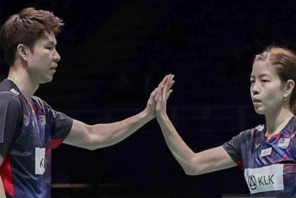 Cabaran Soon Huat (kiri)–Shevon di Terbuka Perancis Super 750 terhenti di pentas suku akhir.